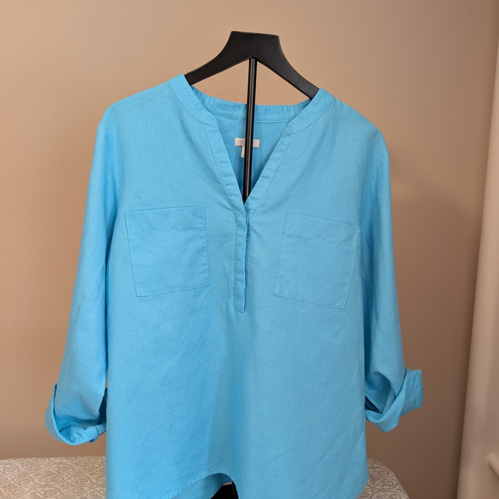 Talbots Blue Linen V Neck Blouse. Roll Sleeves Up Or Wear Them Down. Size L